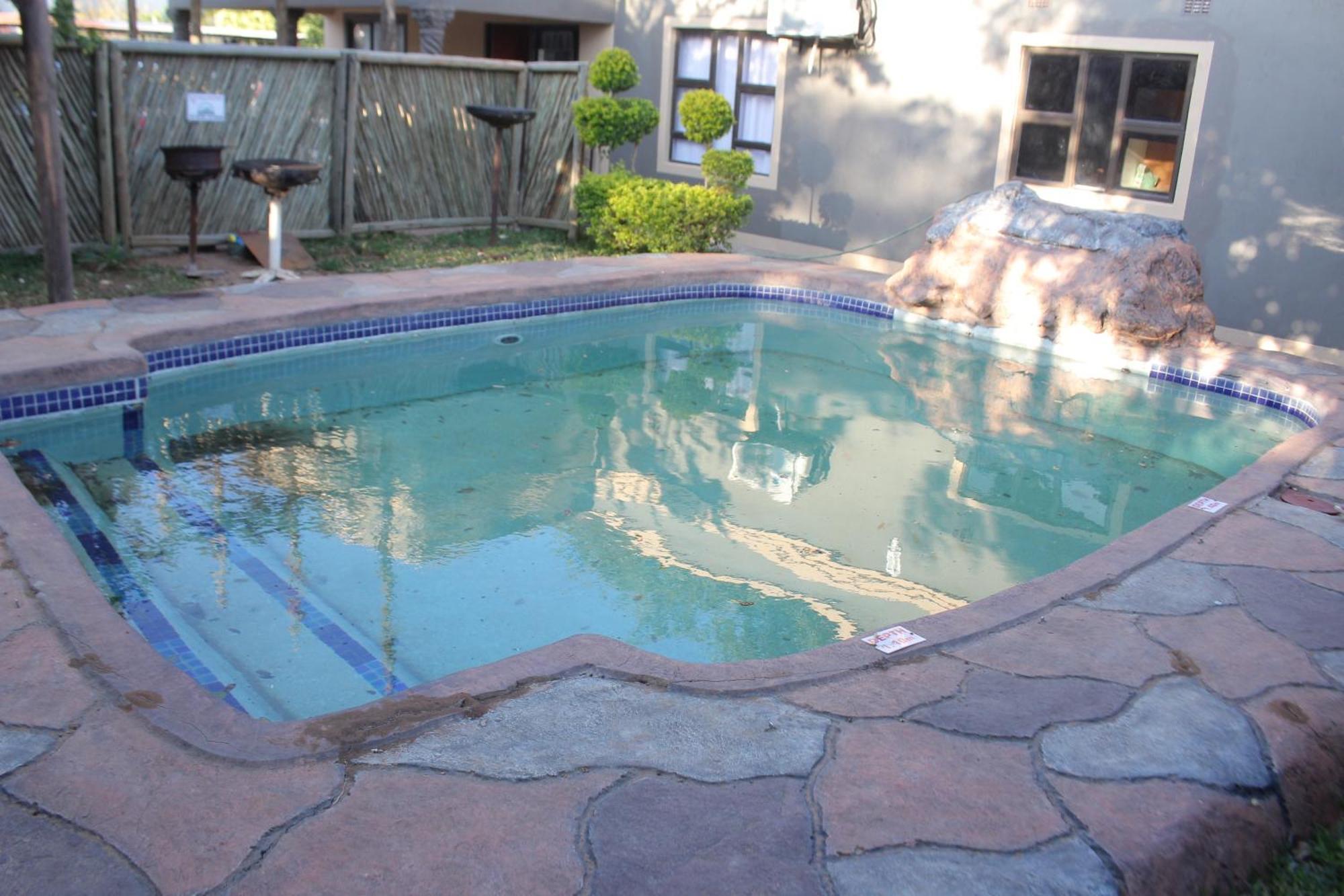 Global Guest House Kasane Exterior foto